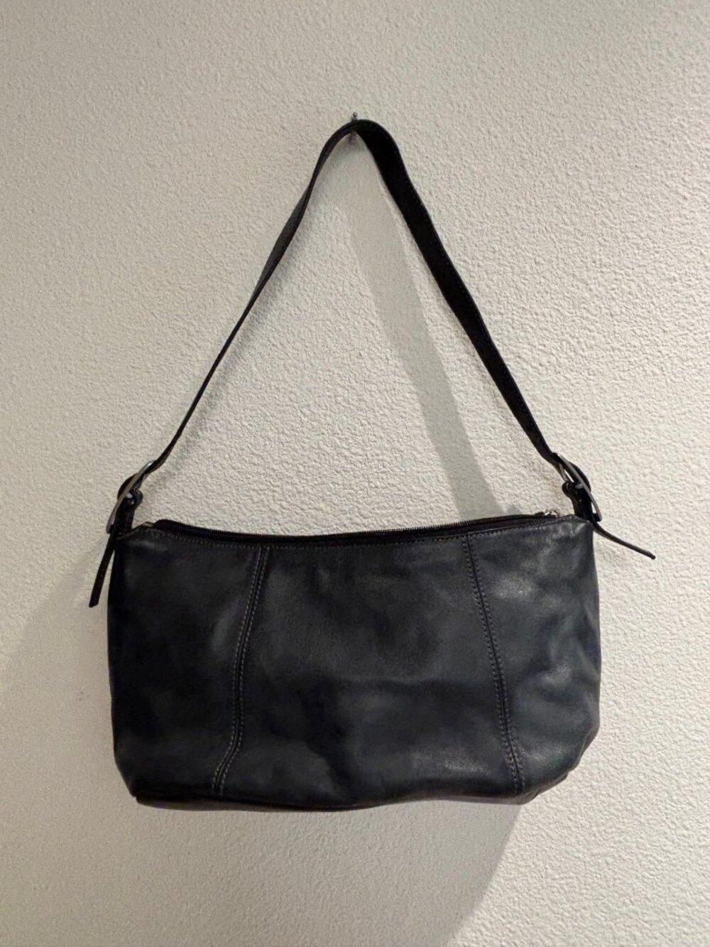 Black leather shoulder bag - Tignanello